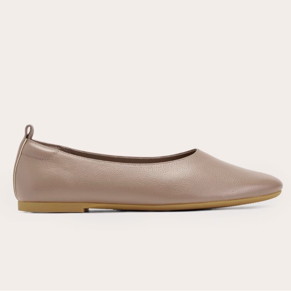 Everlane “The Day Glove” Mocha Leather Flats